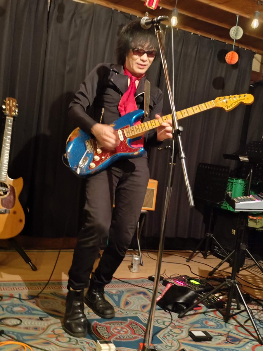 DynamiteNaoki's tweet image. 昨日の熊谷モルタルレコード
サナダヒデト(ヒデちゃん)との2マン
本当に楽しかったな!!
平日の熊谷たくさんのお客さんが来てくれてありがとう!!
配信見てくれたみんなもありがとう☆
ヒデちゃんとのこうした弾き語り共演は、コロナ前以来。…