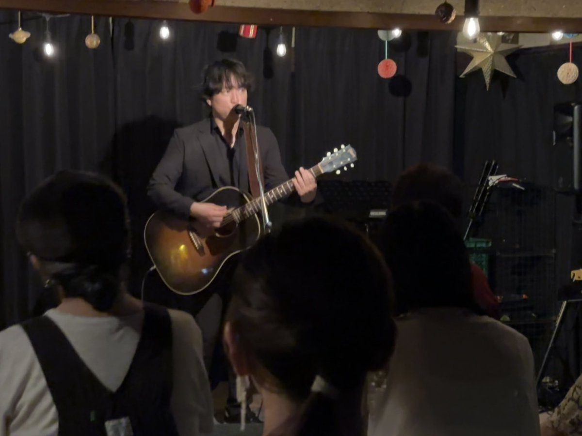 DynamiteNaoki's tweet image. 昨日の熊谷モルタルレコード
サナダヒデト(ヒデちゃん)との2マン
本当に楽しかったな!!
平日の熊谷たくさんのお客さんが来てくれてありがとう!!
配信見てくれたみんなもありがとう☆
ヒデちゃんとのこうした弾き語り共演は、コロナ前以来。…