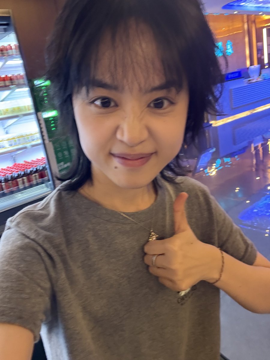 xiaheth's tweet image. 让我们举起酒杯,送 $MERL 起飞🛫
刚睡醒就看到梅林上了韩二所 bithumb,每每这个时候我都会捶胸顿足质问自己问我什么不多买一点!
写给自己:
单边趋势行情,不要做波段,钱不仅不会波多,心态还会约波越差