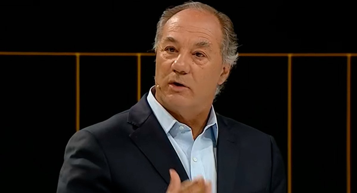 kennysubiabre's tweet image. El ex timonel de la CPC Juan Sutil navega en aguas extrañas e irracionales.
Nada de sutiles.
O se pasó muchos pueblos o perdió el sentido de la realidad.
Sus relatos contra la candidata del progresismo @jeannette_jara comparándola con Hugo Chávez son francamente inverosímiles.