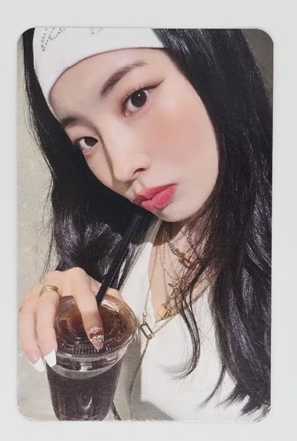 Dahyuuuniie tweet media