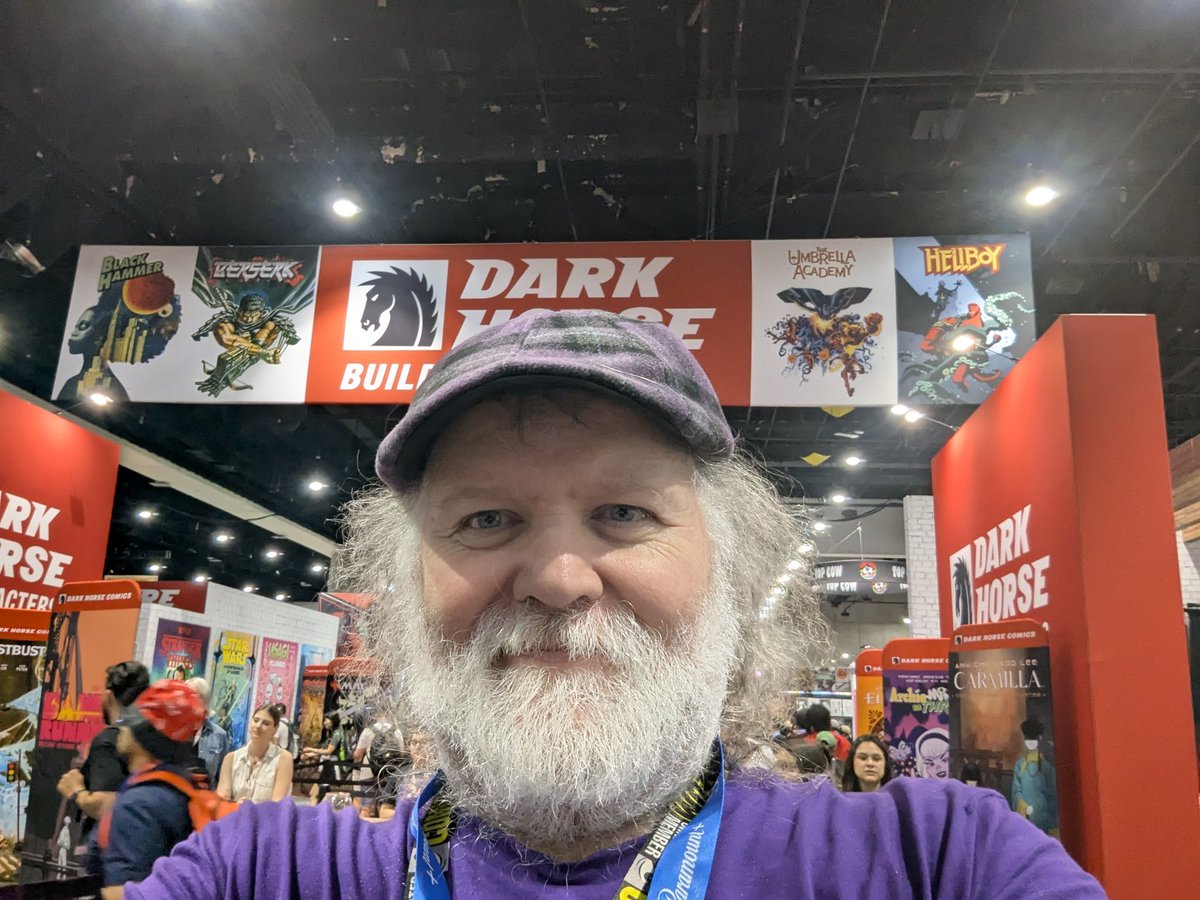 nealiios's tweet image. My first Comic-Con check in as a Dark Horse author. :) #writing #author #CCI25 #HeroesOfMightAndMagic