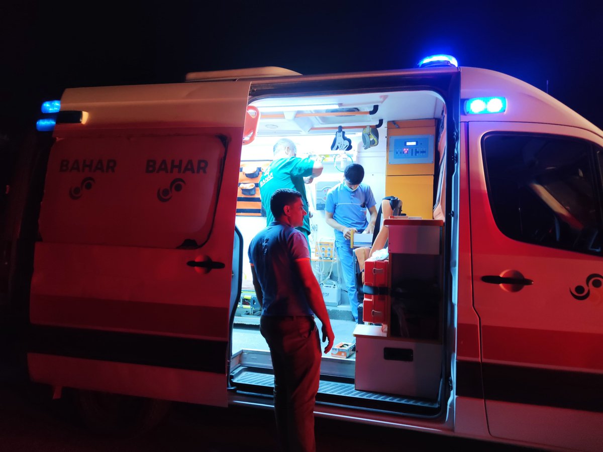 thebaharngo's tweet image. At dawn, full containment of the Aranda–Tarmisho forest fires was achieved thanks to the combined efforts of local residents and active organizations in the area. Bahar Organization contributed to the emergency response by mobilizing water tankers to the affected villages,…