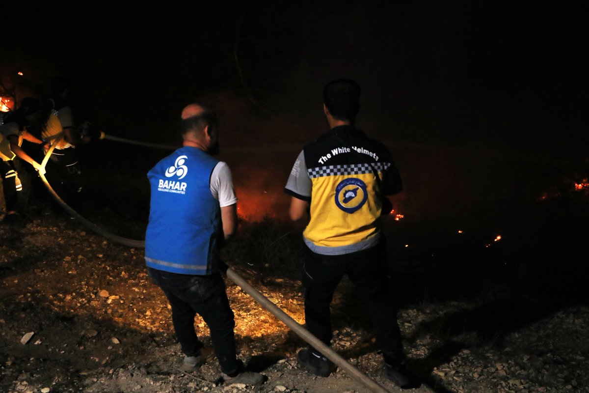 thebaharngo's tweet image. At dawn, full containment of the Aranda–Tarmisho forest fires was achieved thanks to the combined efforts of local residents and active organizations in the area. Bahar Organization contributed to the emergency response by mobilizing water tankers to the affected villages,…