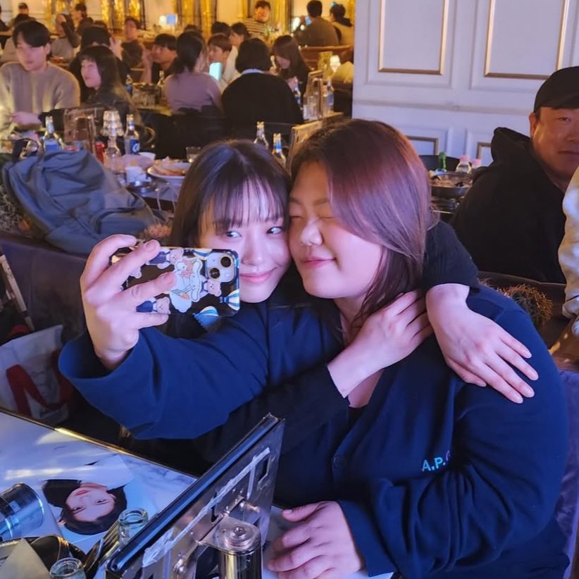 mihyunst's tweet image. that should be me