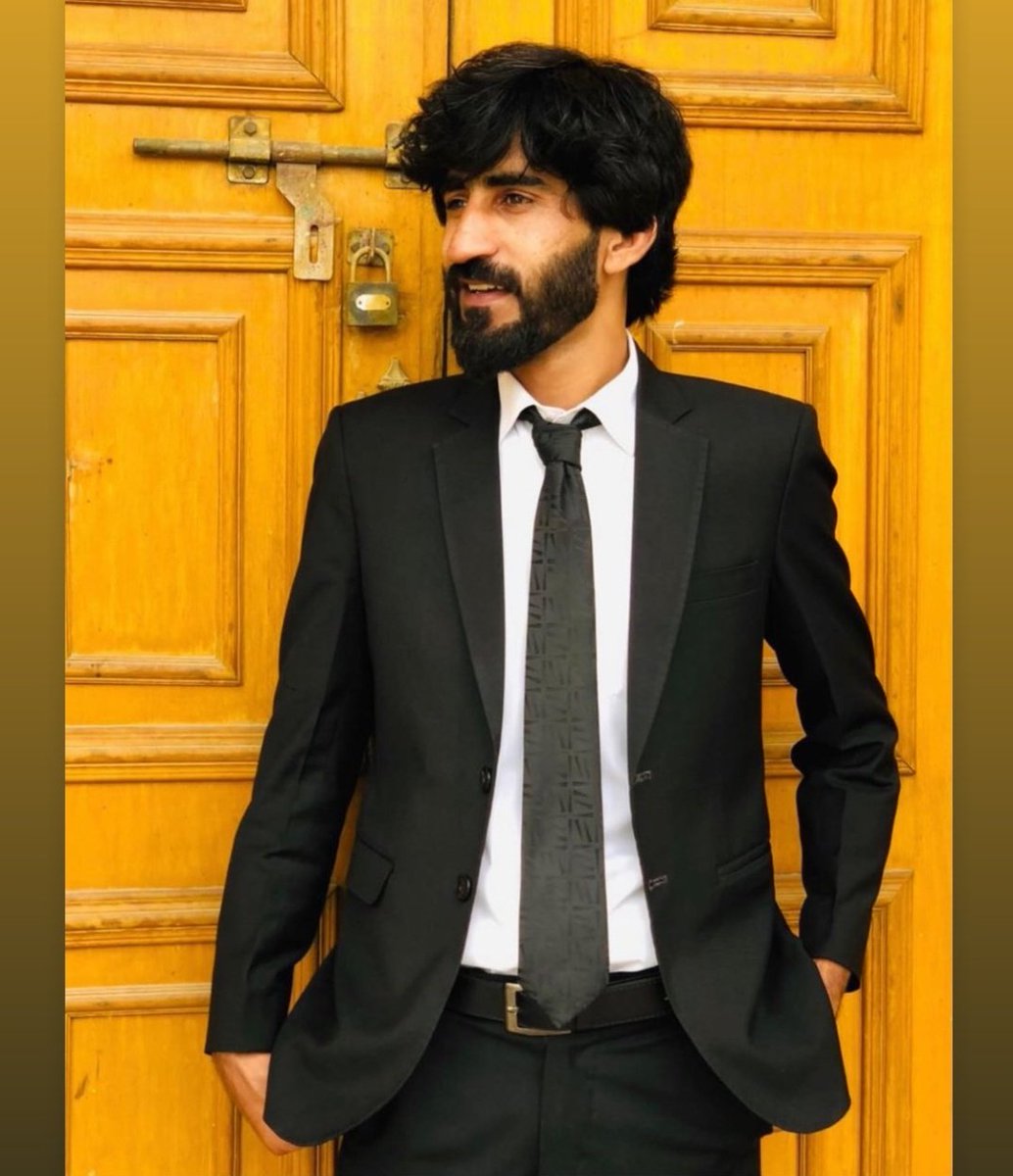 AmnaBaloch24's tweet image. او زوراکی ظالمہ مئے ھکیم جان ھم شما نئیشت 💔😢
آجو باتے واتر بکن
#ReleaseHakeemBaloch