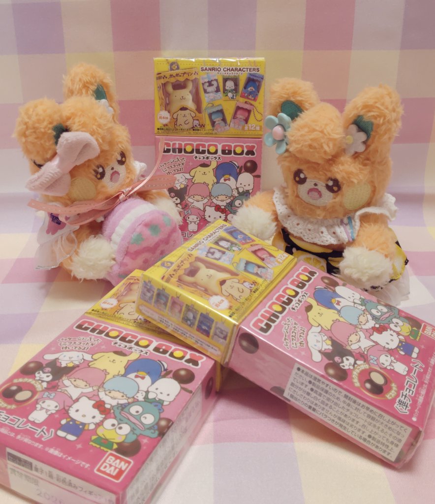 Mimi5_pamo's tweet image. 「かいぬしは ききららしゃんが ほしいでしゅか?」
そう!3個あるから1個ずつ開けてみよ!
パカ…
「ききしゃんでしゅ!」「ぷりんしゃんでしゅ!かいぬしは…?」
サムくんだ💦
「「どんまいでしゅ…」」