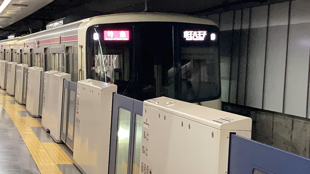 こんにちは 
#こんにちはトレイン #いいねした鉄道ファン全員フォローする #RTした鉄道ファン全員フォローする