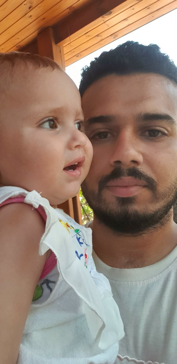 ebraheem3033's tweet image. My name is ibraheem, a father from Gaza. My daughter Malak dreams of a life with enough food and safety, but war has taken that away.
Every day, we struggle to survive. Your support on our GoFundMe can give her hope. Please donate or share to save Malak’s future.
#SaveMalak…