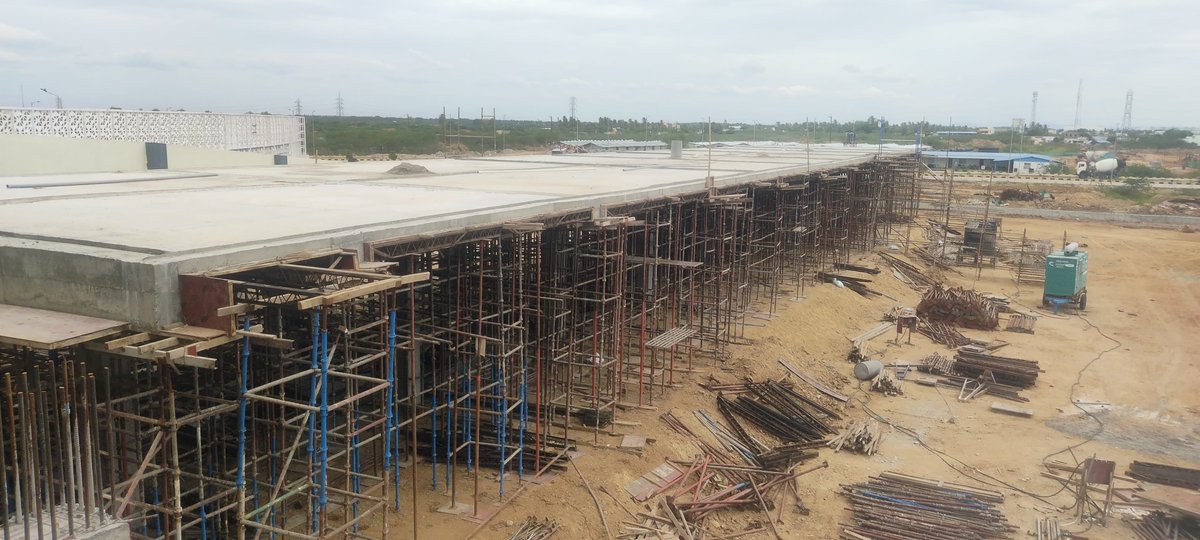 Trichiites's tweet image. Ongoing Omni Bus Terminus at the Integrated Bus Terminal Complex, Panjappur, TRICHY.