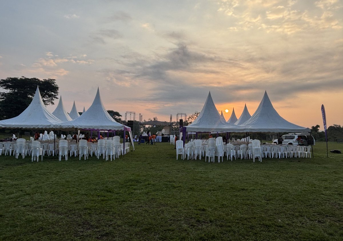 I have this from Kihiihi, Kanungu, Uganda, captured on the day of #NyakaSGBVWalk2025. Wishing you a day as vibrant and inspiring as this breathtaking view!
#Sunsetcrew | #sunsetlovers <a href="/asiimwe4justice/">Jacqueline Asiimwe</a> <a href="/bamulanzeki/">Nicholas Bamulanzeki</a> <a href="/Comrade_Otoa/">Tony Otoa</a>  <a href="/CharolFhidhel/">Charol Fhidhel</a> <a href="/GraceyGrace18/">Grace Muturi 🇰🇪⚡</a> <a href="/BightOfBeninRes/">BightOfBeninRestaurant</a>