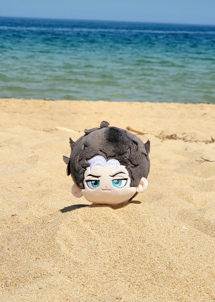 제이슨하고 바닷가에 왓어염