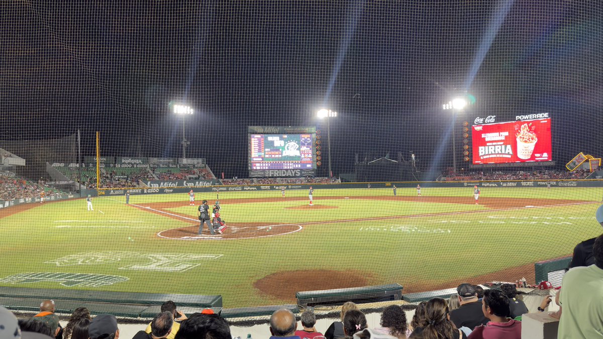 gpuerto22's tweet image. Excelente partido mis @leonesdeyucatan victoria y alegrías #YoSoyDeLeonesYuc