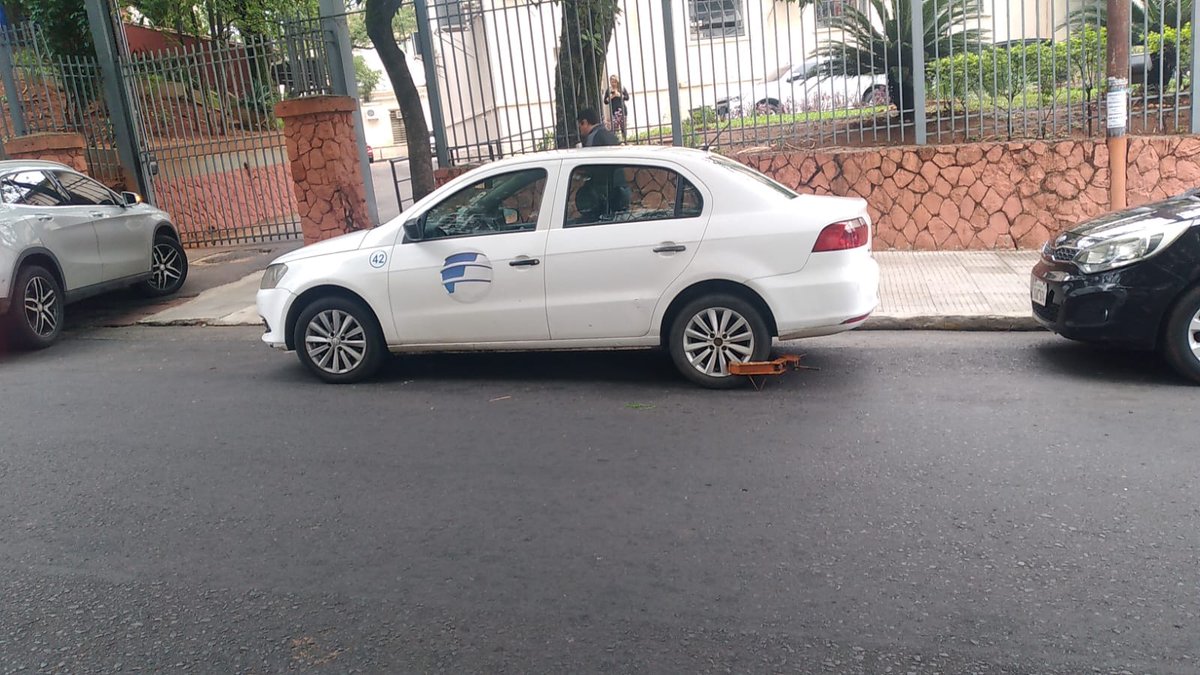 Ahhhhh que lindo recuerdo. A los impolutos y dueños de la verdad cayeron en infracción! El Corralon los recibió,  multita y cada uno a su hogar... Lindo Cepo