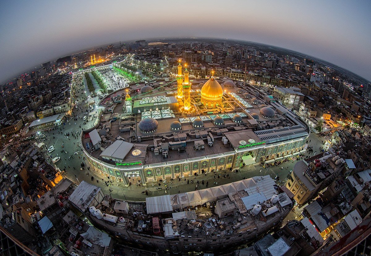 sara_mz28's tweet image. دَرهَم بخر، نگاه نکن که چه میخری
رسوا شوم میان همه ، گر سوا کنی 😔
#حب_الحسین_یجمعنا
#اتحاد_حسینی