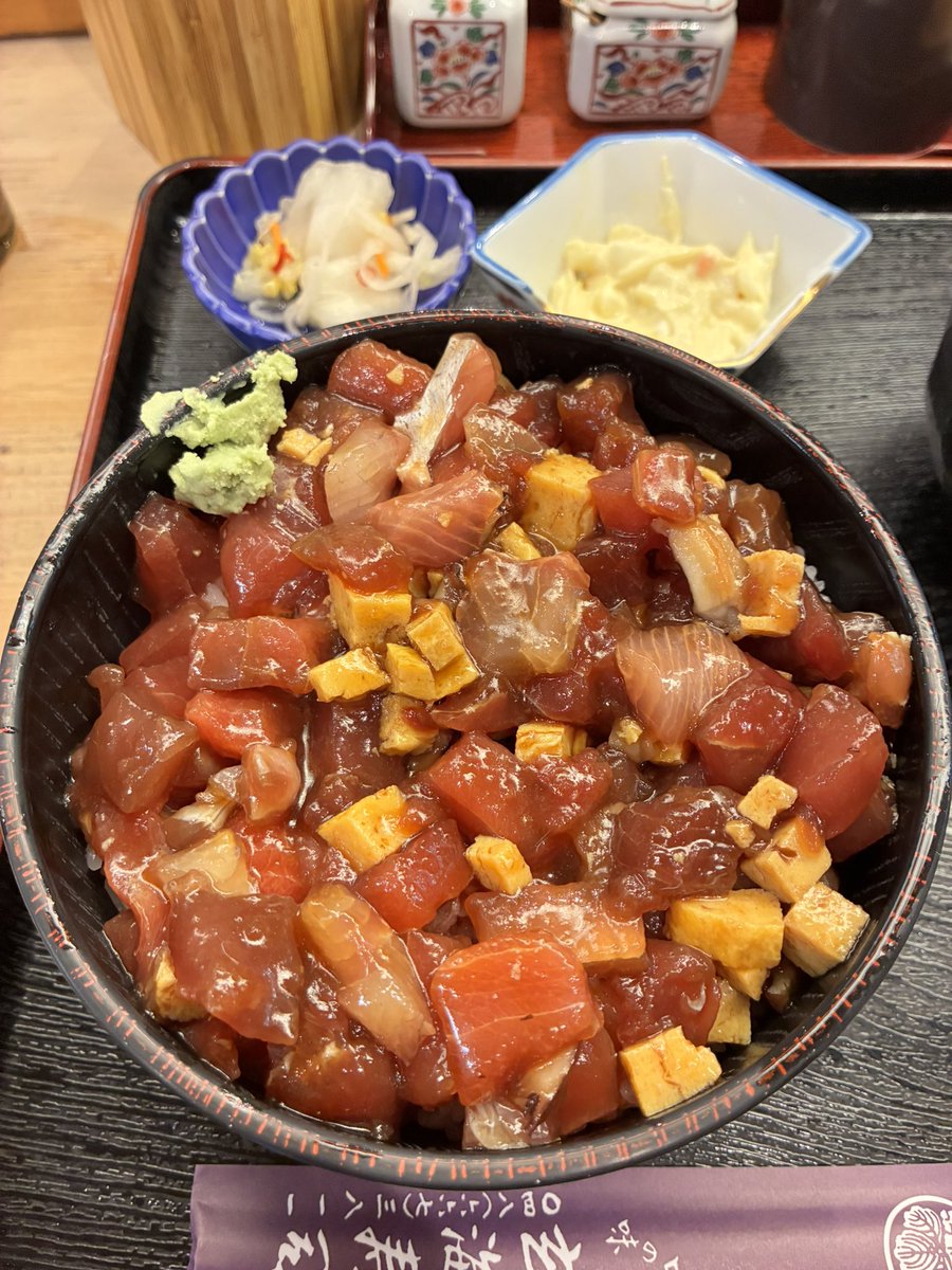 umameshi_bot's tweet image. 大宮のばらちらし、、、🤤
光沢がすごいよね。
#企業公式相互フォロー #いいねした人フォロバする #フォロバ100