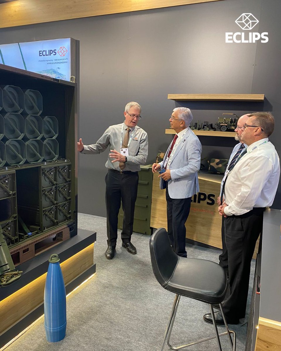 ECLIPS_Eng's tweet image. Day 2 was even more busy for the ECLIPS team as we discussed our logistic solutions with some great Turkish companies, as well as representatives from Indonesia, South Africa, UAE, France and Bangladesh. 
Looking forward to a big Day 3! 
#IDEF2025