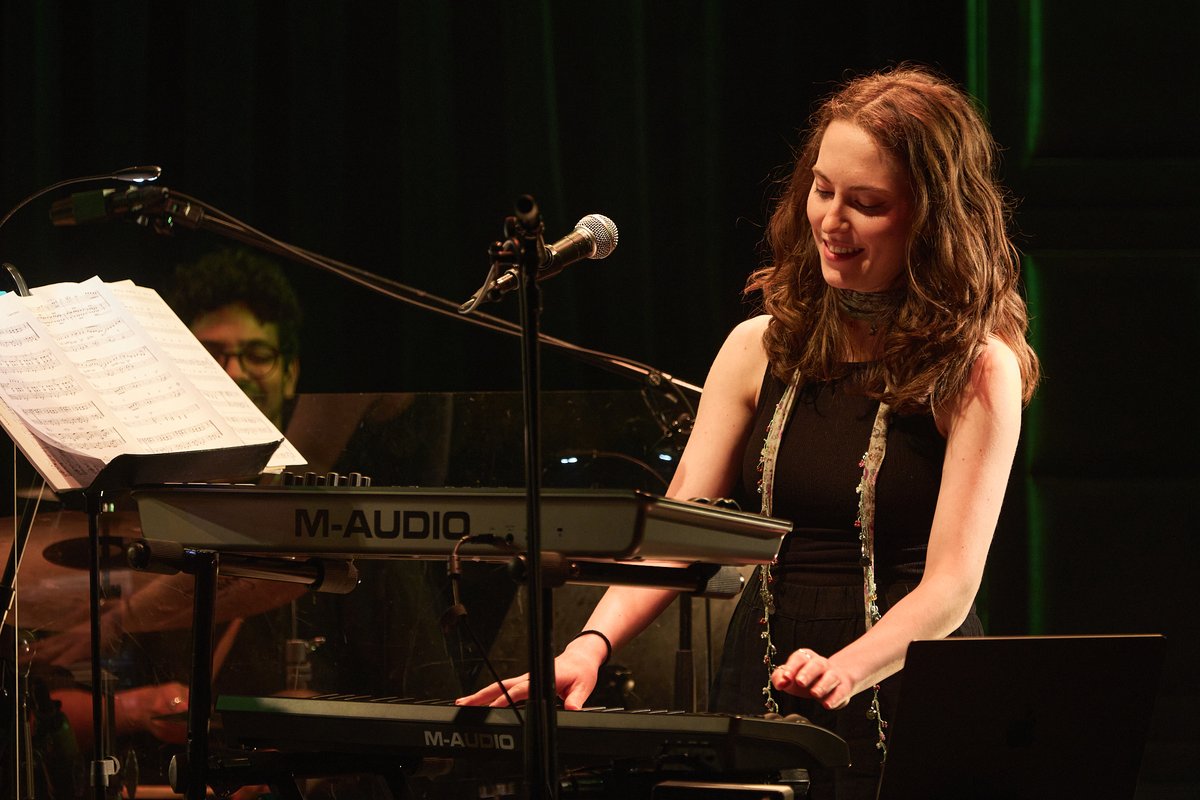BlueNoteTokyo's tweet image. 【LIVE PHOTO】
CAMILA MEZA presents "Portal"
2025 6.8 sun., 6.9 mon.
▼Photo Gallery & Setlist
x.gd/xo5ye
Photo by Yuka Yamaji
#camilameza #bluenotetokyo @gadimusic @core_port