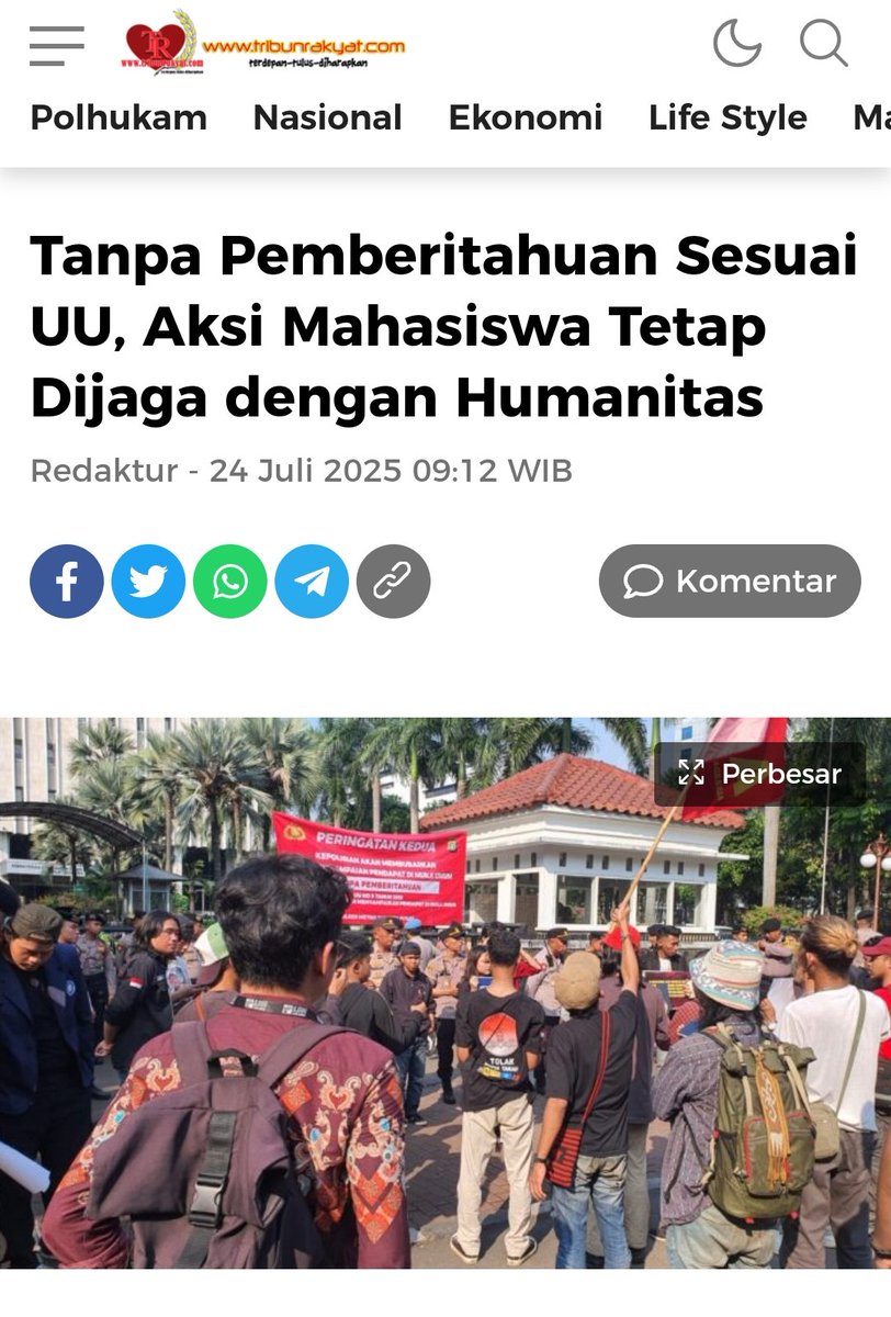 Aksi unjuk rasa digelar oleh Badan Eksekutif Mahasiswa (BEM) Universitas Budi Luhur (UBL) di depan Kantor Kemeko Bid. Perekonomian, Jakarta Pusat, pada Selasa (22/7/2025) siang. Aksi berlangsung tertib dan damai, meskipun tidak disertai surat pemberitahuan kepada pihak kepolisian