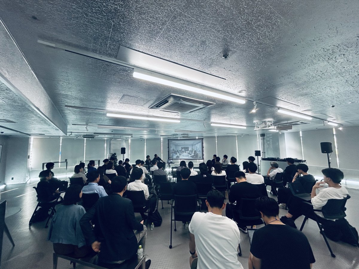 Neurohub_dxhr's tweet image. 📢【「AI×コンサル」が交わった夜、NeuroHubに熱気が渦巻いた】
7月18日のNeuroHubイベントにご来場いただき、誠にありがとうございました!🙏✨
次回開催日は未定ですが、ぜひお楽しみにお待ちください!🎉
▶︎ フォローして次回情報をゲット!
#NeuroHub #コワーキングスペース…