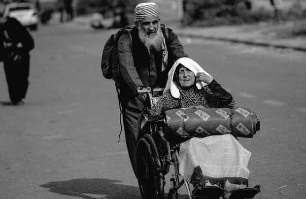 "Kâfir ağlar bizim ahvâl-i perîşânımıza!" Siyonist soykırım 657 gündür aralıksız devam ediyor. Gazze'de bugüne kadar 20.000'i çocuk, 60.000 Filistinli kardeşimiz şehid oldu. Yaralı sayısı 150.000'e ulaştı. 10.000 kişi uzvunu kaybetti. 30.000'den fazla kayıp var! 
#GazaGenocide