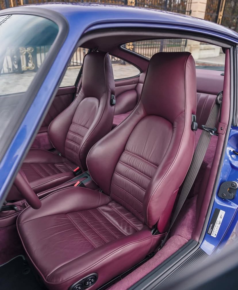 Jordan92338366's tweet image. 964 Turbo in Cobalt Blue 💙💜