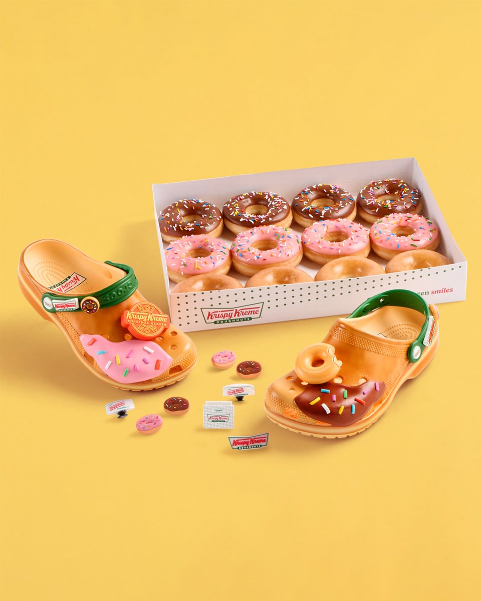 HYPEBEAST's tweet image. Crocs just glazed up with Krispy Kreme.
Serving fresh on August 5 via Crocs.