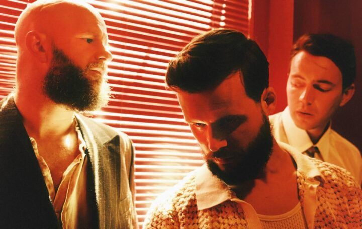 NMEJAPAN's tweet image. ホワイト・ライズ、最新シングル“In The Middle”のミュージック・ビデオが公開 | NME Japan nme-jp.com/news/158258/