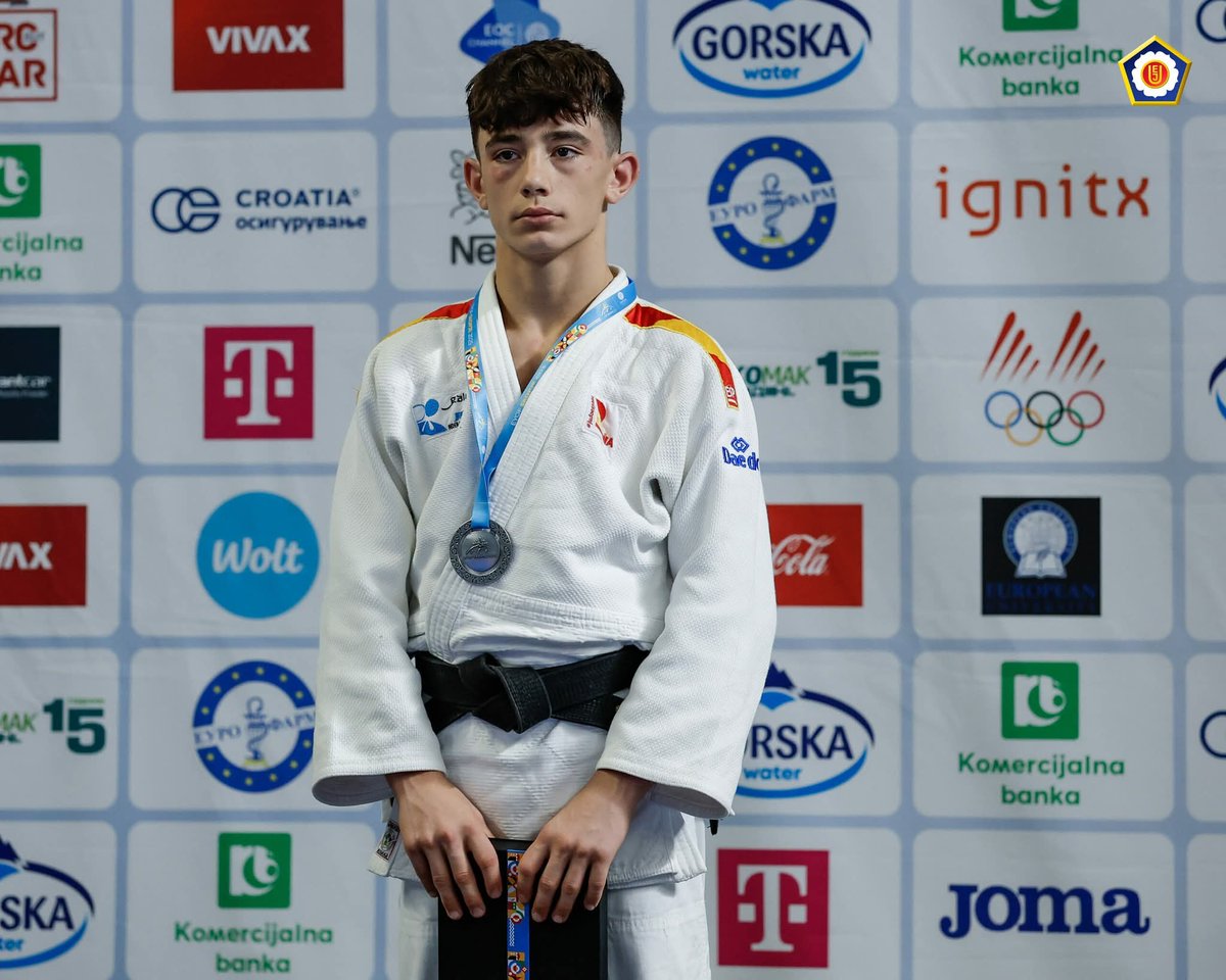 📢 EYOF
Festival Olímpico de la Juventud Europea 🇪🇺
📍Skopie. MACEDONIA 🇲🇰
⏰️ 22-26 julio

● 🥋 -50kg. 
---------------
1️⃣ Rza KHALILLI 🥇 🇮🇷AZE
2️⃣ ALEJANDRO CHIARRONI🥈 🇪🇸ESP
3️⃣Saba BOLKVADZE 🥉🇬🇪GEO
3️⃣ Axel CUQ 🥉 🇫🇷FRA

<a href="/deportegal/">deportegal</a> 
@ufedega 
@dojo_quino