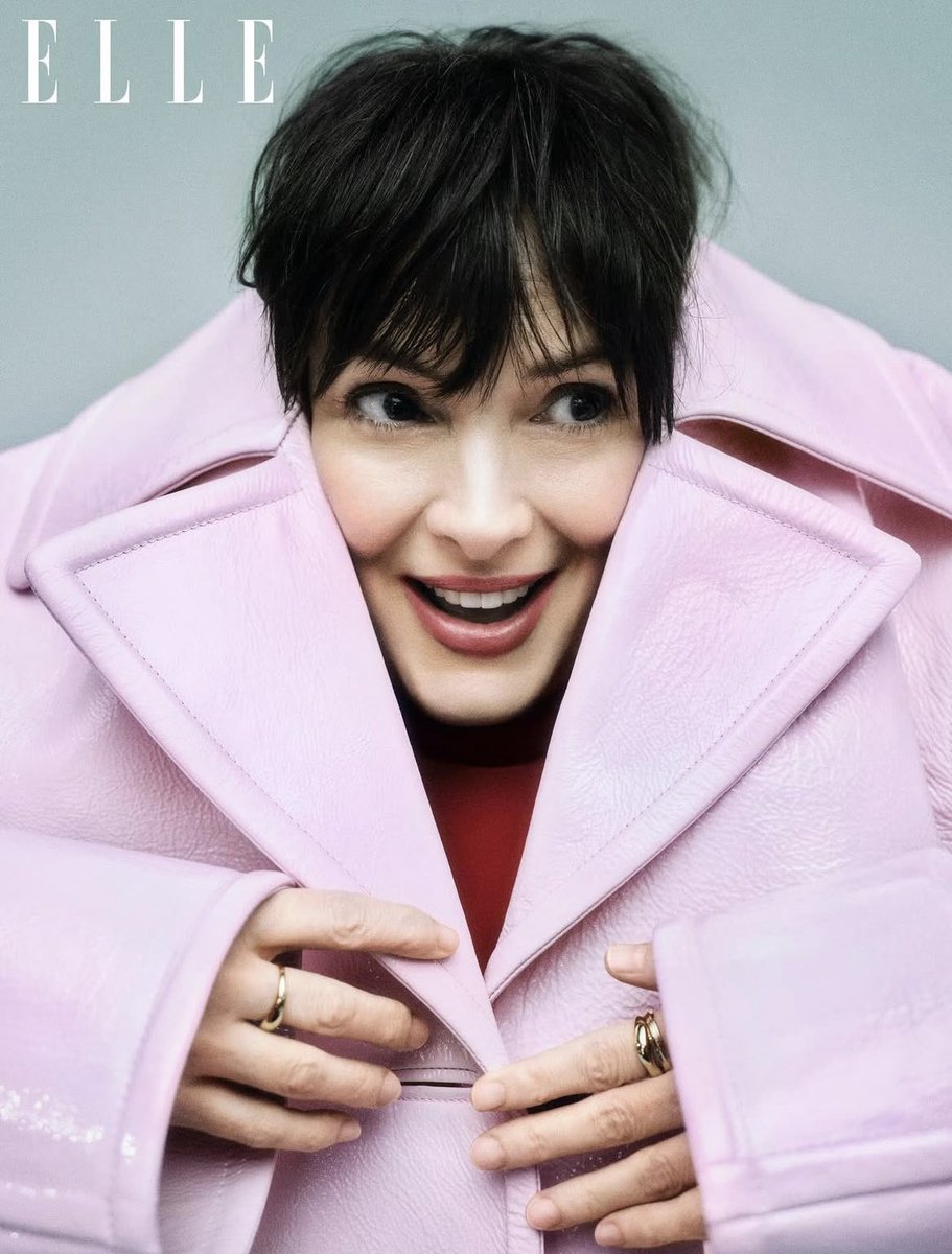 BESTOFWlNONA's tweet image. Winona Ryder for Elle magazine.
