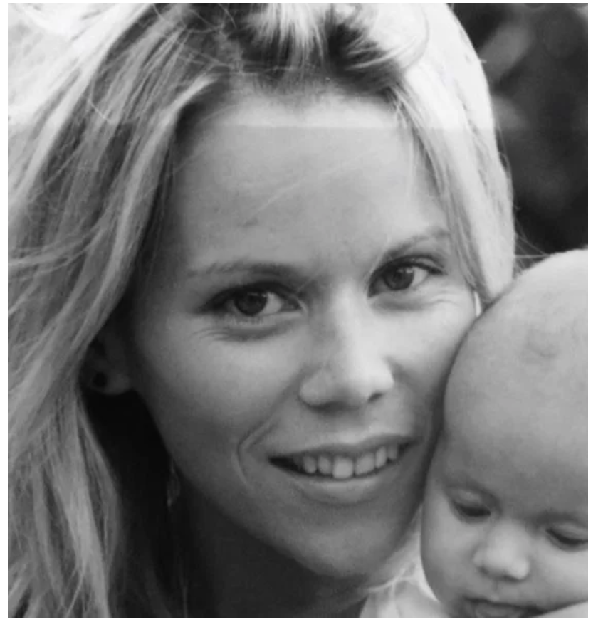 It would be a gift to the world if Brigitte Macron could bankrupt Candace Owens forever. 

Thank you, 🇫🇷.