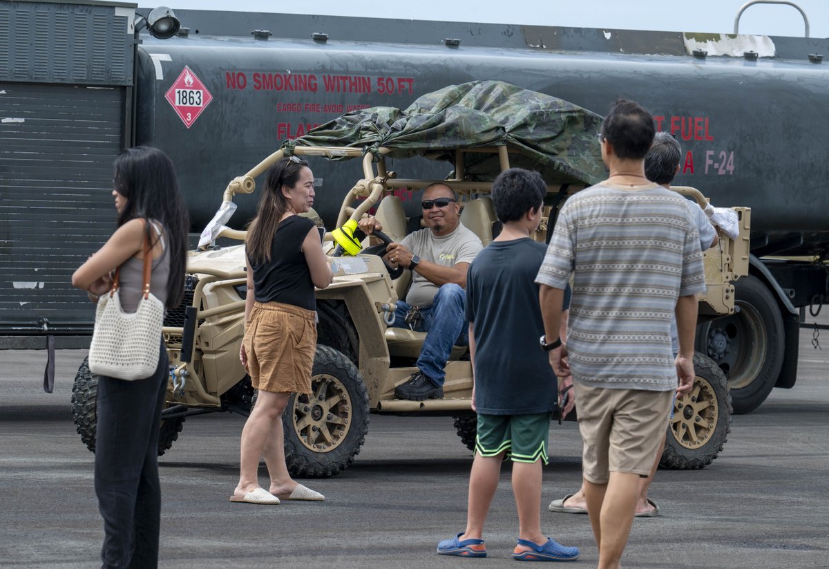 PACAF's tweet image. Friends in the Pacific ✈️
PACAF Airmen spent time connecting with local communities in Saipan and Palau this week. These events gave the public an opportunity to interact with Airmen and learn about what we do.
#NorthernMarianaIslands #F22 #F35A #REFORPAC25