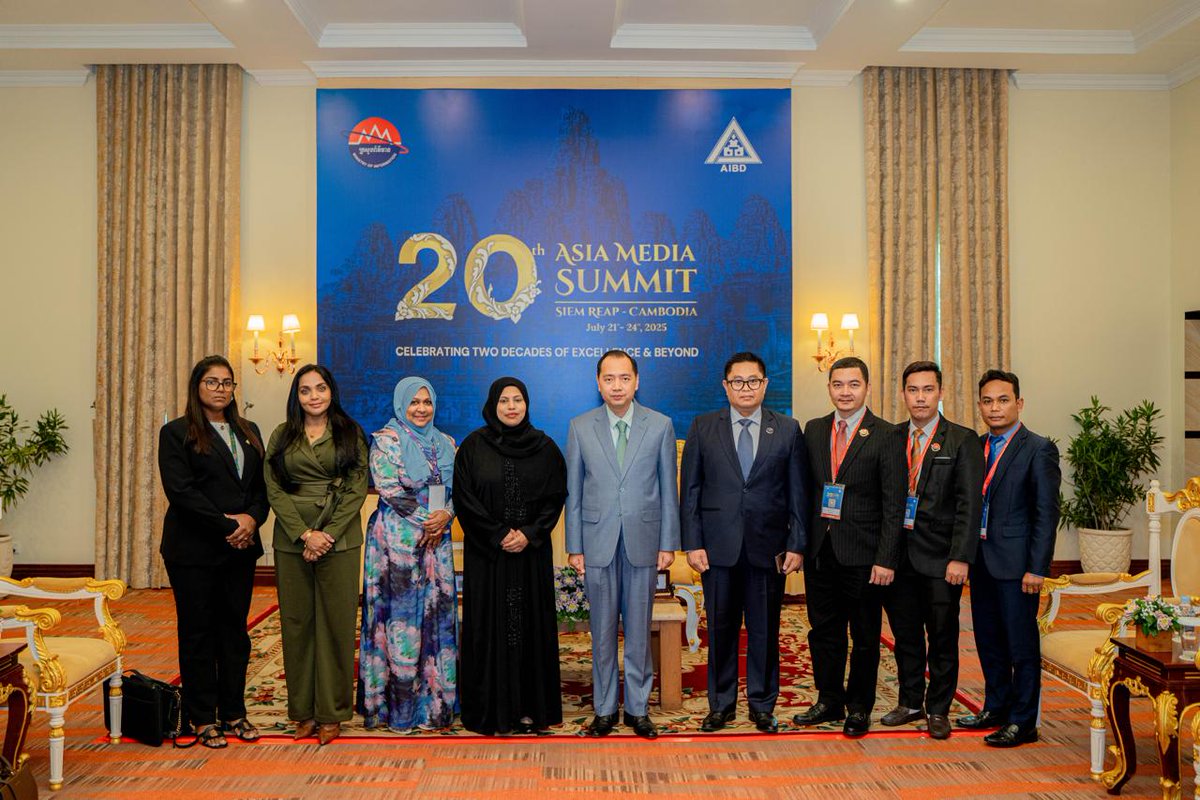 Cordial exchange with H.E. Dr. Neth Pheaktra, Minister of Information of the Kingdom of Cambodia.