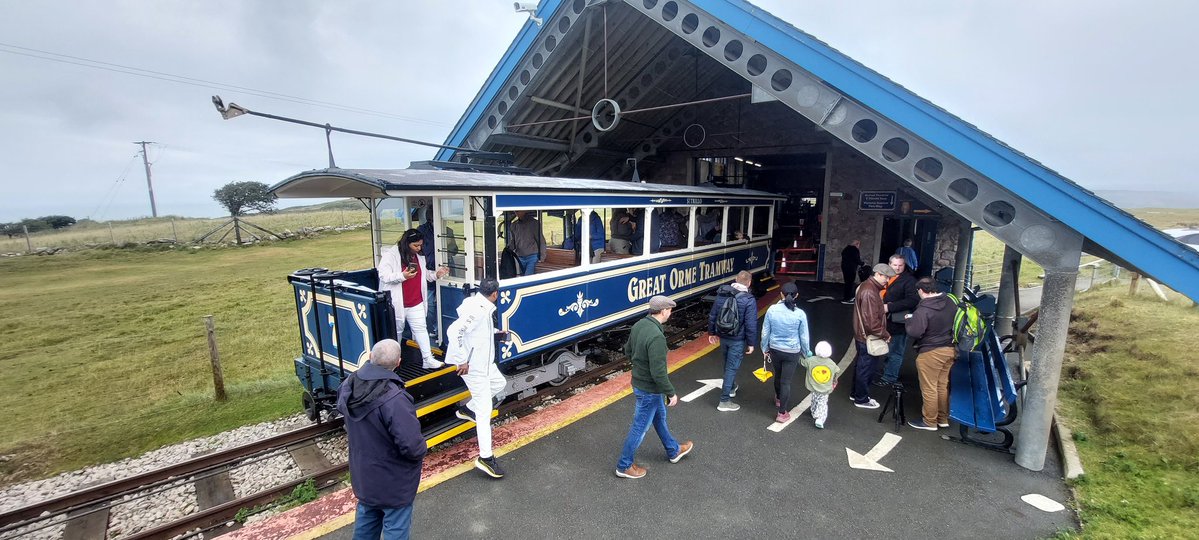 rhino_on_rails's tweet image. Returning to Halfway station
