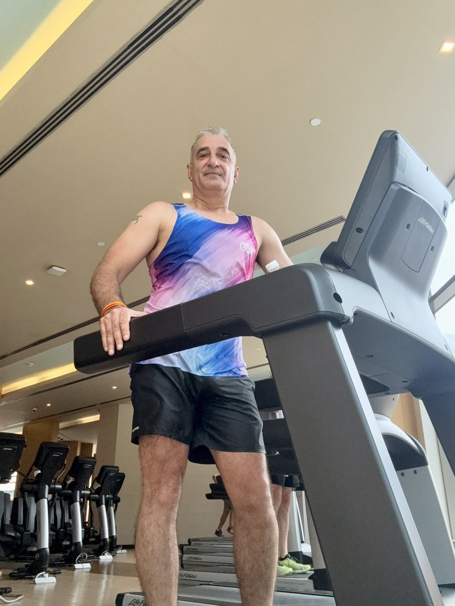 adilnargolwala's tweet image. Tempo run at the Bangalore Sheraton
3k warmup 10k at 5.30 pace 
#running
