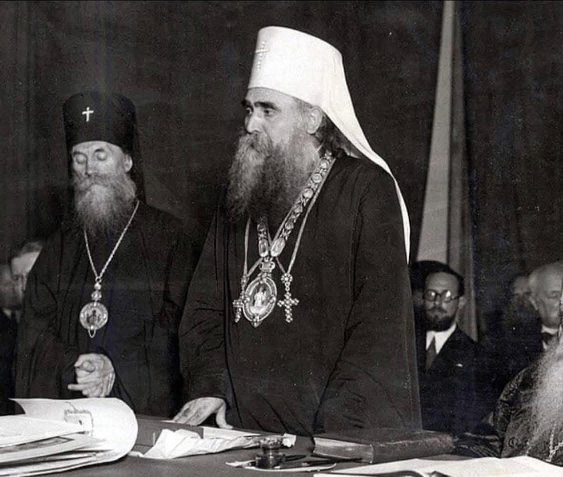 Sevastokrator3's tweet image. У ноћи између 23. и 24. јула 1937. године, након што се побунио против потписивања конкордата са римокатоличком црквом који је тадашња државна власт заговарала, Његова Светост патријарх српски Варнава Росић предао је душу Господу у 57. години живота под неразјашњеним околностима.…