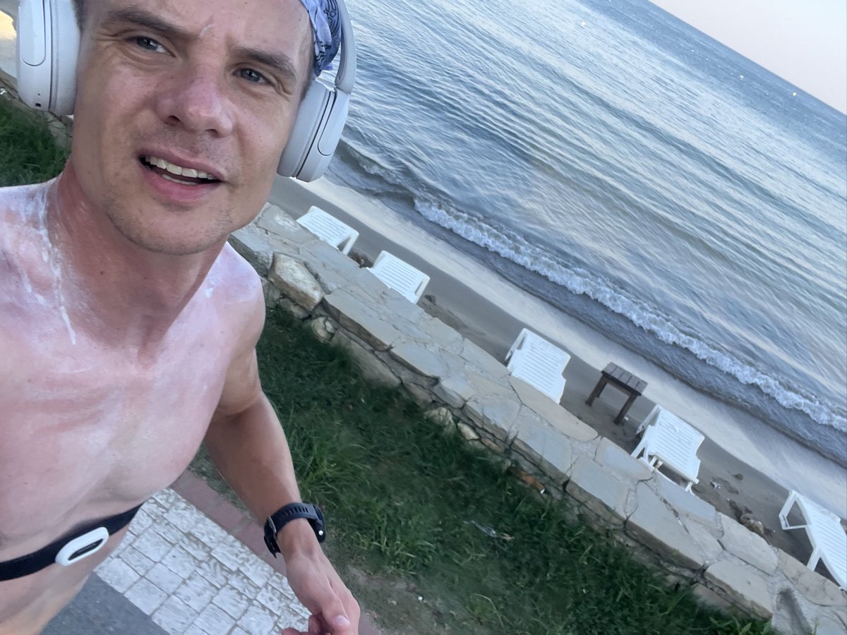 plangier's tweet image. Nie spać, zwiedzać ☺️ najlepiej biegnąc - doba potrwa dłużej 😜
A tak w ogóle to dziś dzień święty - polski czwartek w europejskich pucharach. Mam nadzieję, że jakoś ogarnę transmisję, by wieczorem choć jednym okiem popatrzeć, co tam w rankingach. Btw może rano nagram vloga :)…