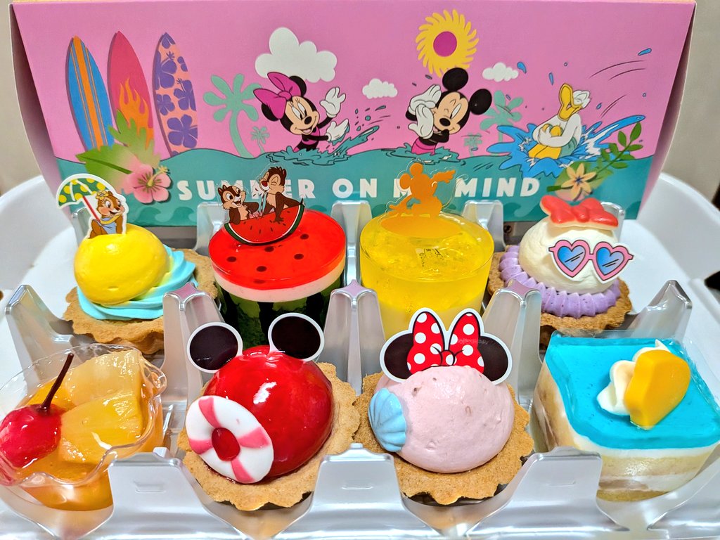 WNiMF07rVQPRtqI's tweet image. 27日が妹の誕生日なんだけどバイトで遅くなるから今日お墓参りに行ってケーキを買ってきた😊
私のバースデークーポン(5月)がまだ有効でびっくり😲
嬉しい10%OFF💕