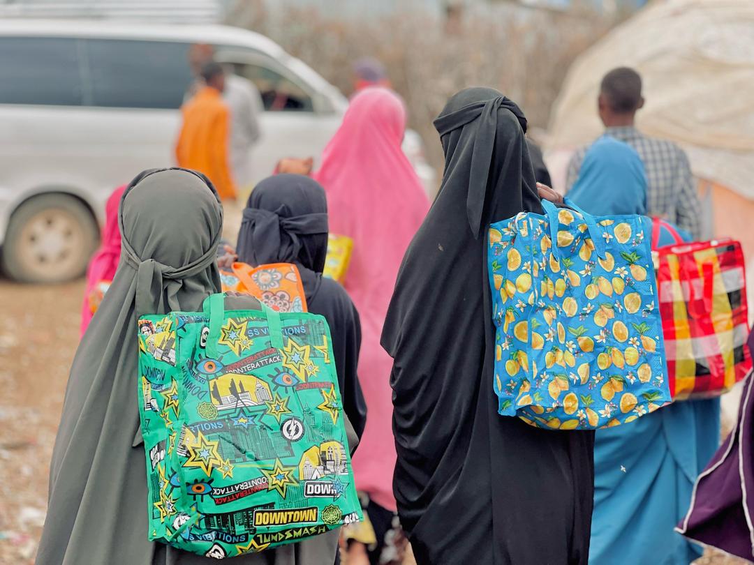 READO SOMALIA (@reado_org) on Twitter photo In partnership with <a href="/PlanInt_Som/">Plan International Somalia/Somaliland</a>, we have distributed Dignity Kits to 250 adolescent girls living in IDP camps in Baidoa. This kit supports their health, safety, and confidence ensuring no girl is left behind during challenging times. In partnership with <a href="/PlanInt_Som/">Plan International Somalia/Somaliland</a>, we have distributed Dignity Kits to 250 adolescent girls living in IDP camps in Baidoa. This kit supports their health, safety, and confidence ensuring no girl is left behind during challenging times.