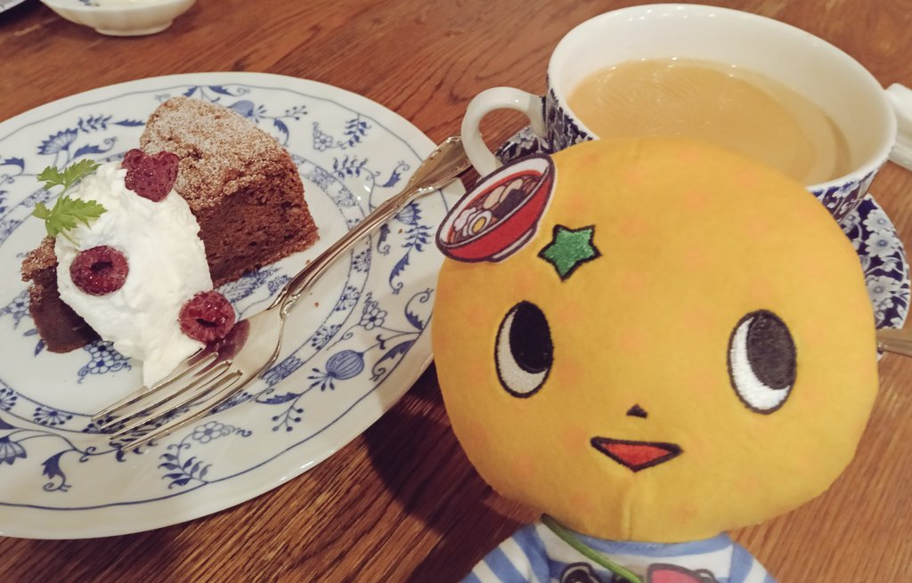 nyoki_ryuaka's tweet image. 初お出かけ！お洒落な喫茶店に現るミチオ