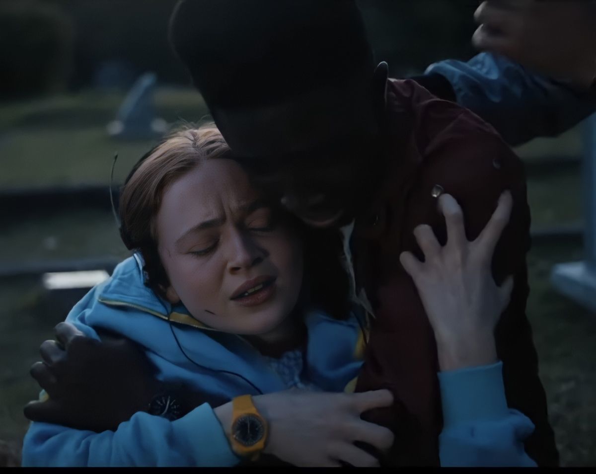 nothtsonlywmn's tweet image. max being held by the two people she loves most ♥️