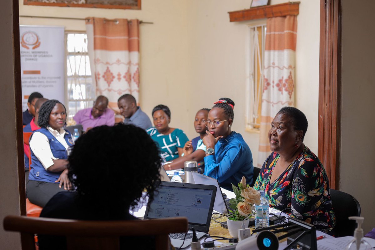 Joselynejojo2's tweet image. The National Executive Council and Advisory Board @NatMidwivesAsUg
yesterday held an in-depth discussion on our Resource Mobilization Plan, a strategic framework designed to drive sustainability, growth, and greater impact for midwives, maternal and Newborn Health across the…