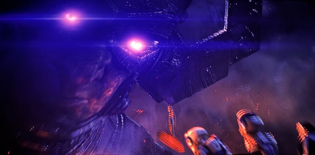 BigFlowerTime's tweet image. Galactus was frightening. Even when he wasn't on screen you could feel his presence in the anguish of the Fantastic Four, making every person on planet earth lose hope.
Design: 10/10