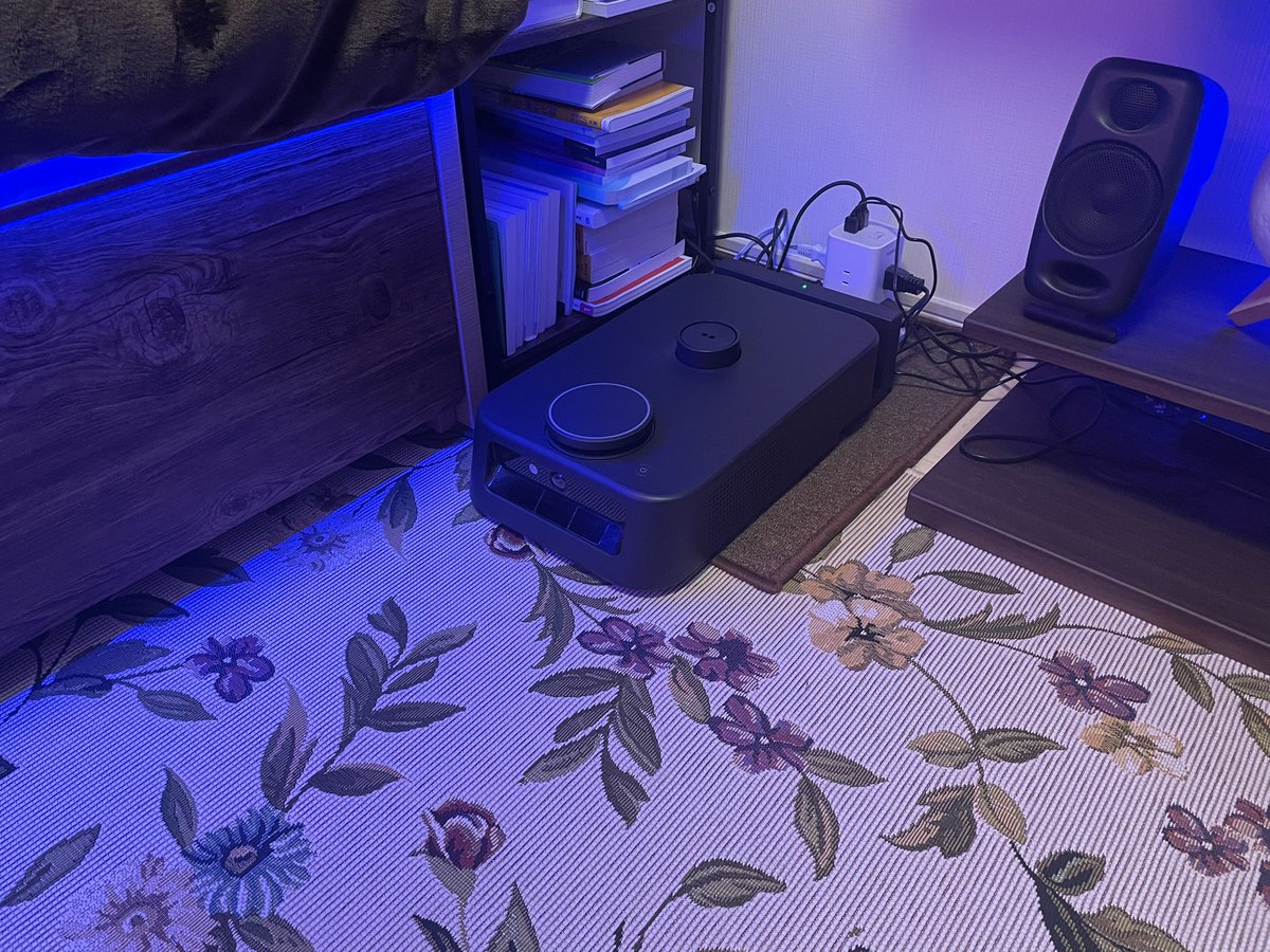 _ame_a_'s tweet image. 部屋の模様替えついでにカチャカを廊下から部屋へ移動