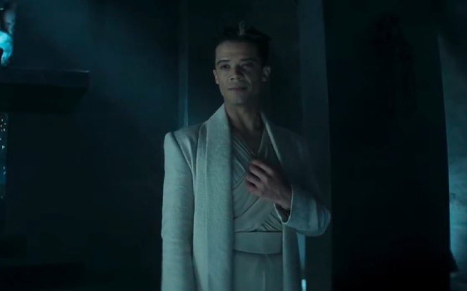 loumarprotecter's tweet image. he has the beauty of a woman