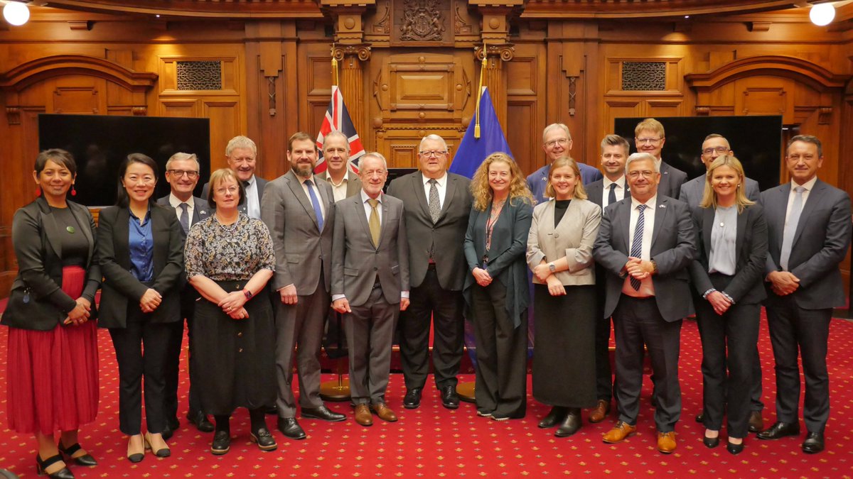 LMeredithEU's tweet image. โFriendship in actionโ โ Chair @SeanKellyMEP on ๐ช๐บ๐ณ๐ฟ ties. MEPs met NZ Speaker @GerryBrownleeMP & FM @winstonpeters, held a vibrant IPM on global issues, and discussed ๐ช๐บ๐ณ๐ฟ FTA Mฤori Chapter with MFAT. A partnership going from strength to strength. #StrongerTogether #TeamEurope