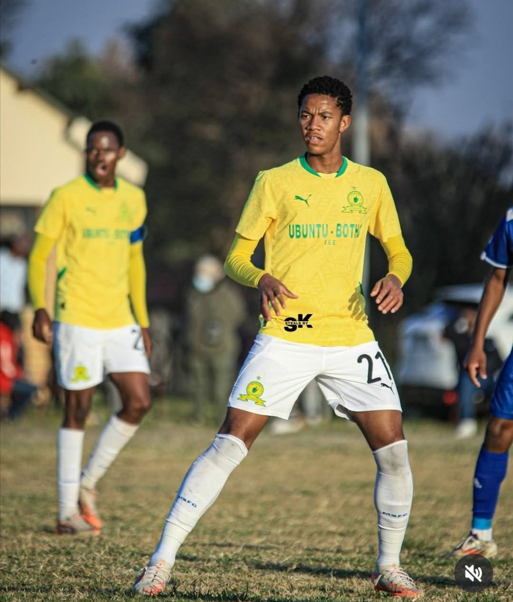ivanmanyaps's tweet image. Stara die boy... Hope he lives up to expectations.