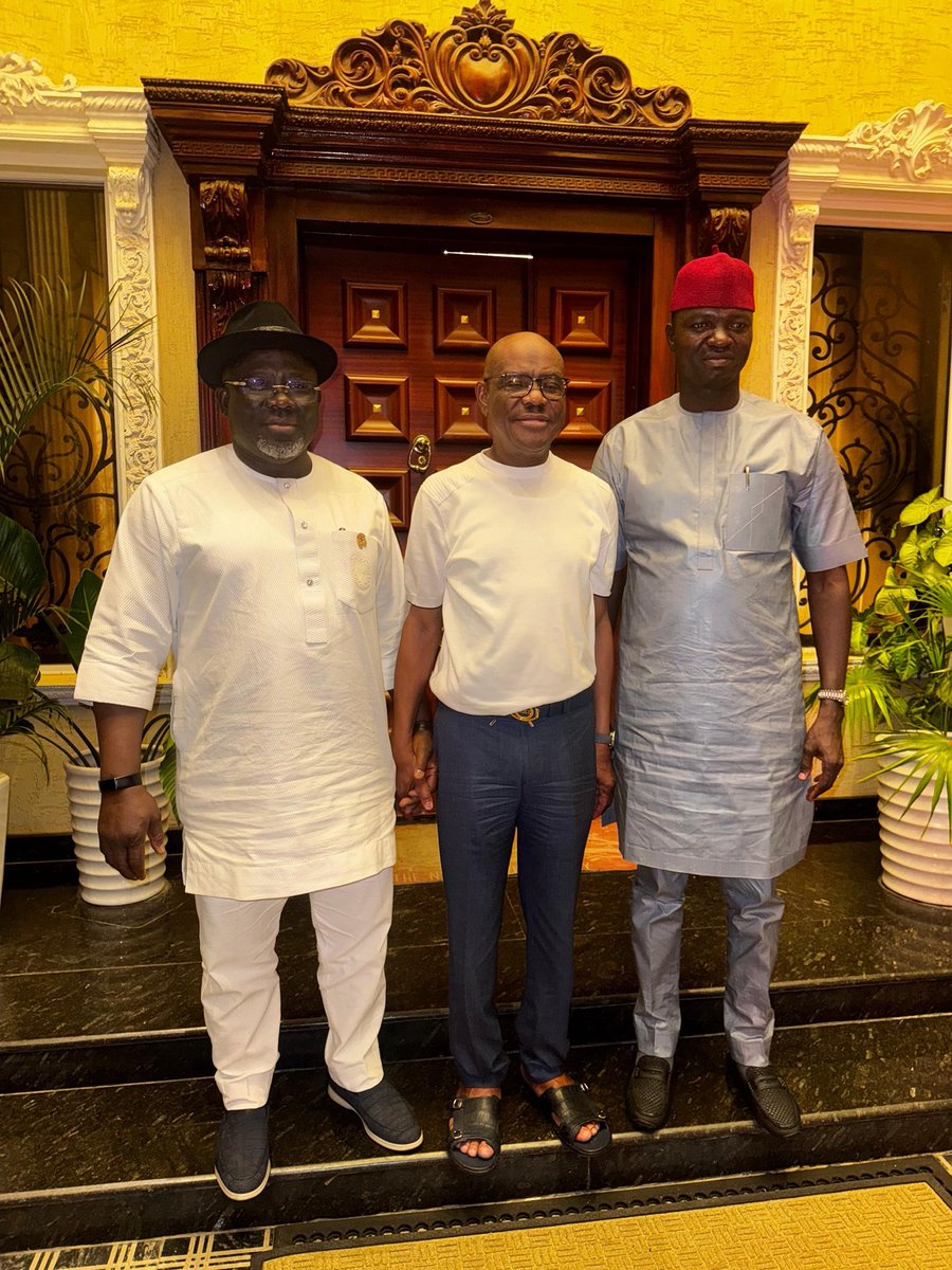RtHonSheriff's tweet image. My brother Governor Francis Nwifuru of Ebonyi State, and I paid a courtesy visit yesterday to the Honourable Minister of the FCT, His Excellency Nyesom Wike, at his residence in the capital territory. I thank His Excellency for the warm reception.