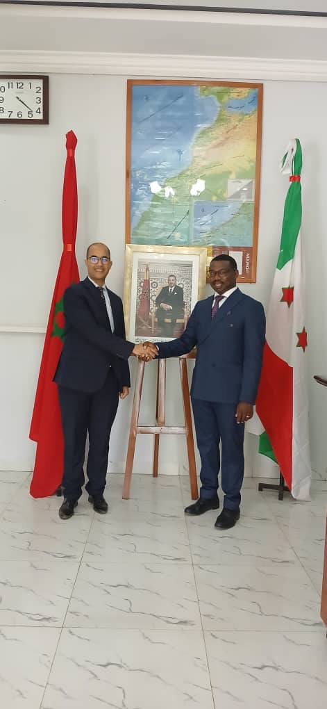 🇧🇮🤝🇲🇦 Heureux d’avoir effectué, ce 23 juillet 2025, une visite de courtoisie à l’Ambassade du Royaume du #Maroc au #Burundi.
Mes sincères remerciements à M. Abdelouahhab Makhtari pour son accueil chaleureux et nos échanges d’une grande richesse.
Cette rencontre s’inscrit dans le