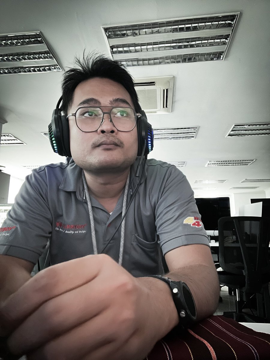 ไม่เรียกร้อง…ให้กลับมา
  facebook.com/share/1UuB9XXd…